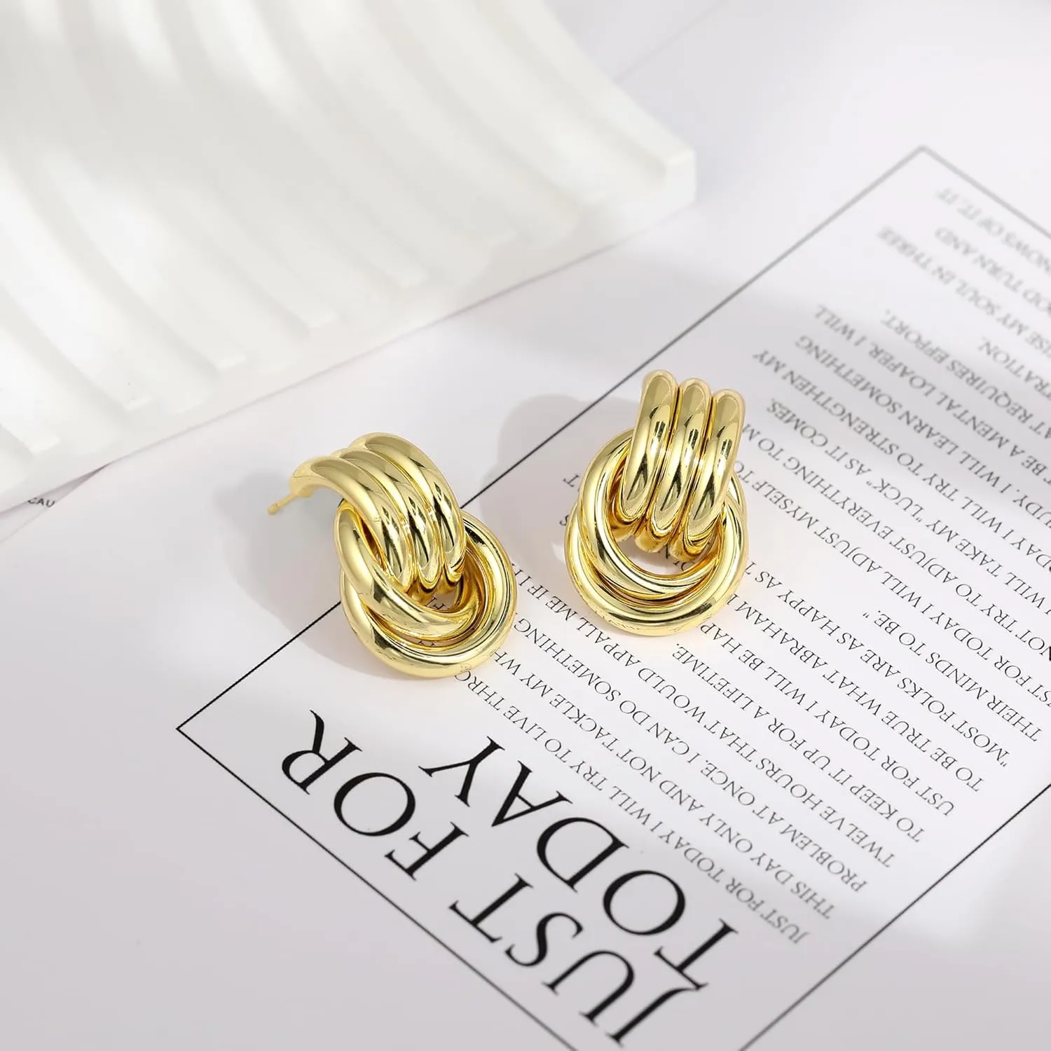 Chunky Gold Knot Earrings for Women, Gold Silver Statement Geometric Drop Dangle Long Link Earrings Trendy Dupes Jewelry