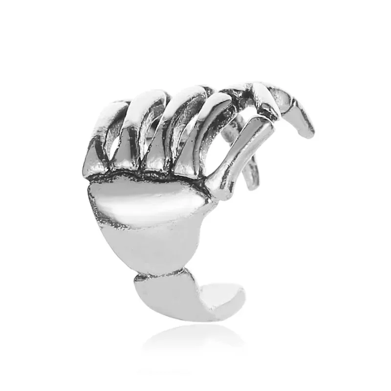 Diverse Skeleton Hand Ear Clip