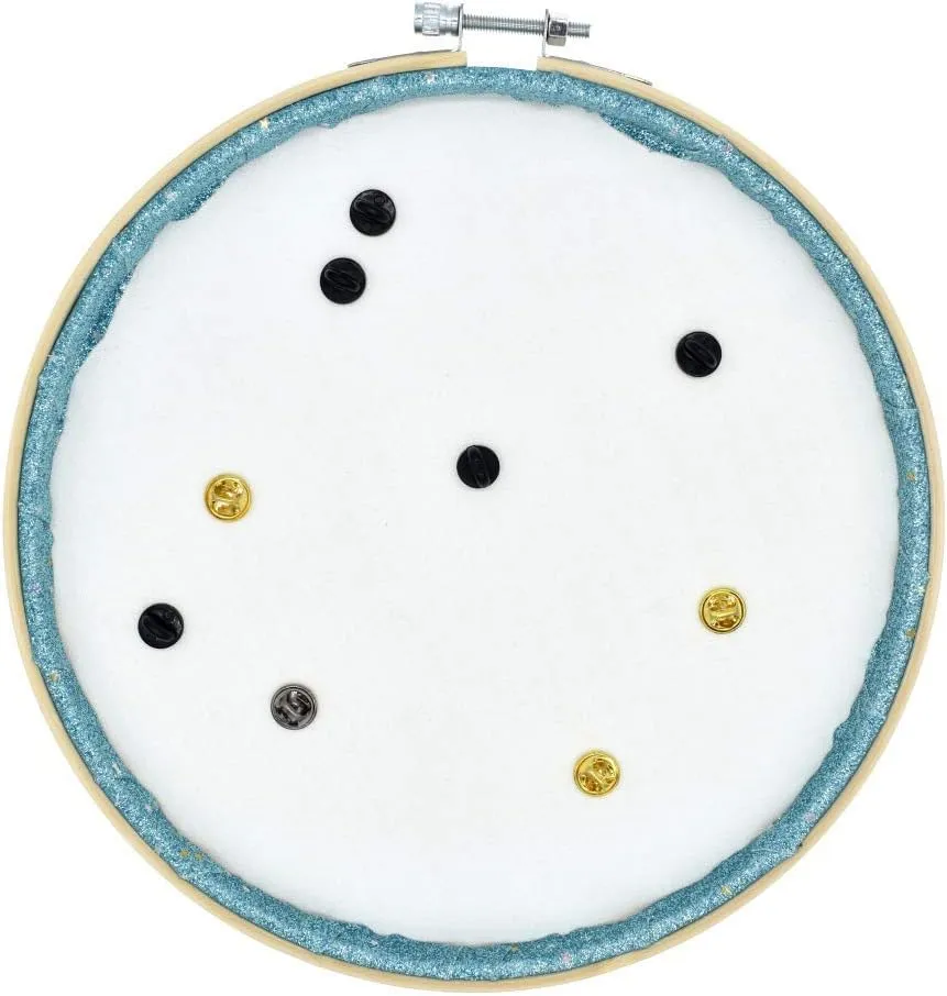 Wall Hanging Brooch Jewelry Storage Display Stand Enamel Pin Display Holder Earrings Necklace Glitter Pin Display Board with stars, Pin Collection Display, Canvas/leather Embroidery Hoop (Blue)