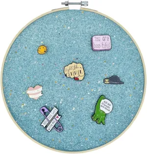 Wall Hanging Brooch Jewelry Storage Display Stand Enamel Pin Display Holder Earrings Necklace Glitter Pin Display Board with stars, Pin Collection Display, Canvas/leather Embroidery Hoop (Blue)